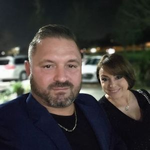 Meet your Posher, Guarascio